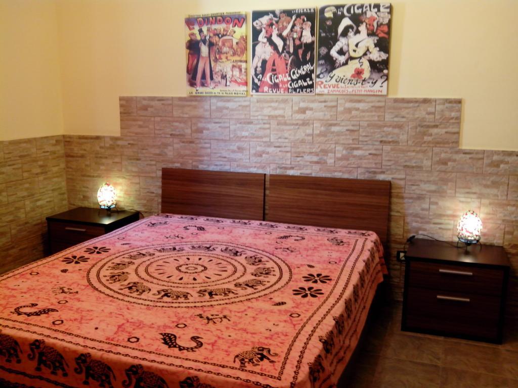 Bed&Breakfast La Casetta Сант'Алессіо-Сікуло Номер фото